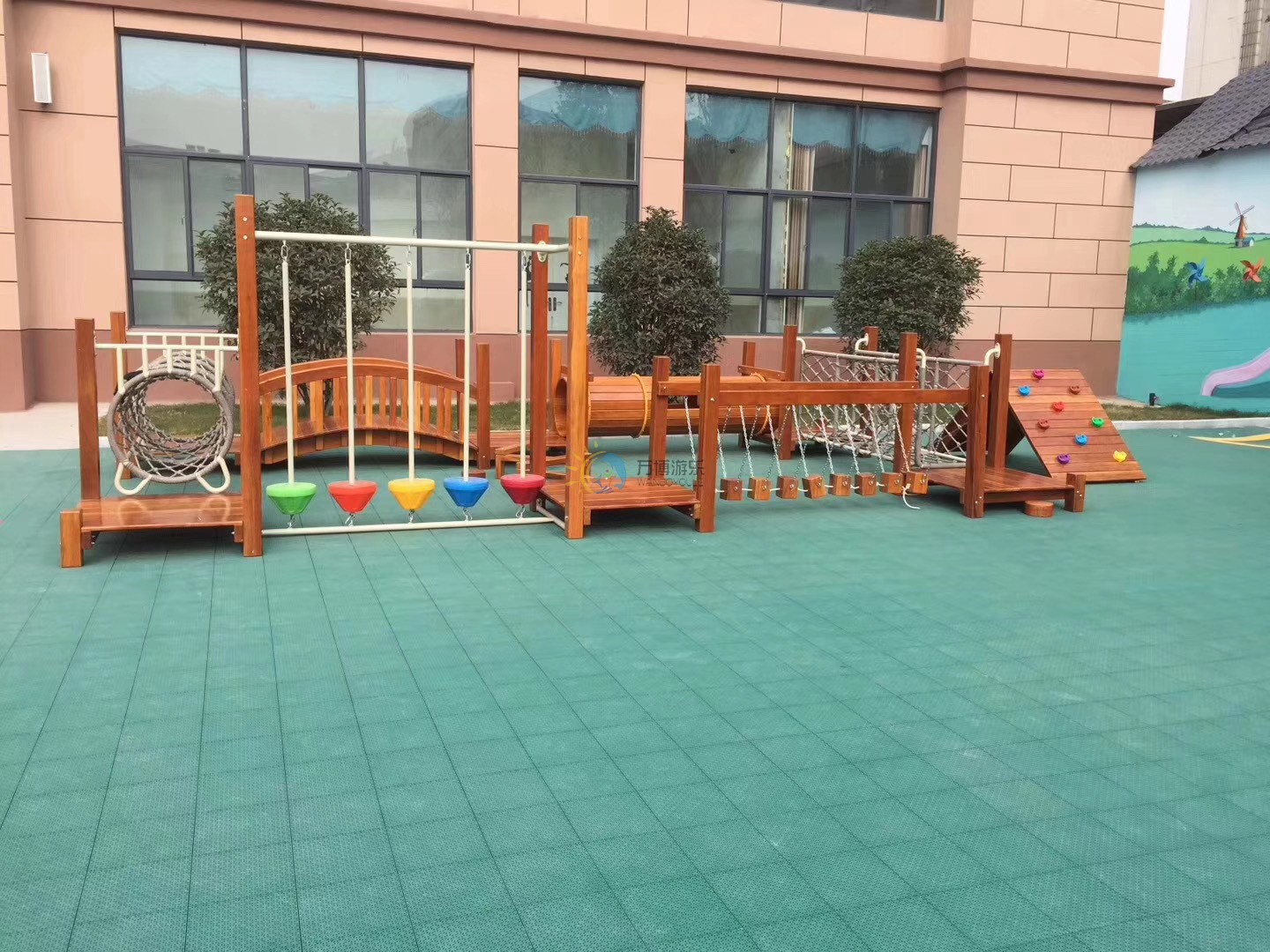 木質小博士滑梯